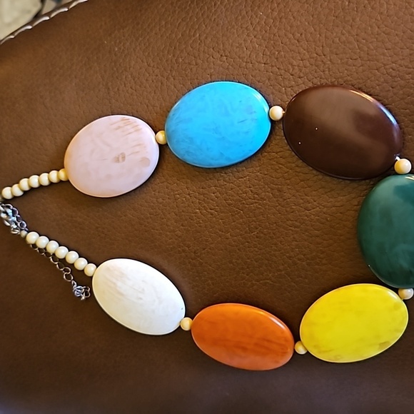 VTG 1980s Colorful Rainbow Oval Acrylic Fiesta Beaded Statement Necklace - Picture 5 of 7